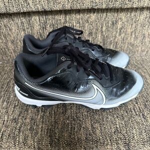 Bassball Nike Diamond Nike Fast Flex Cleats talla 5Y.